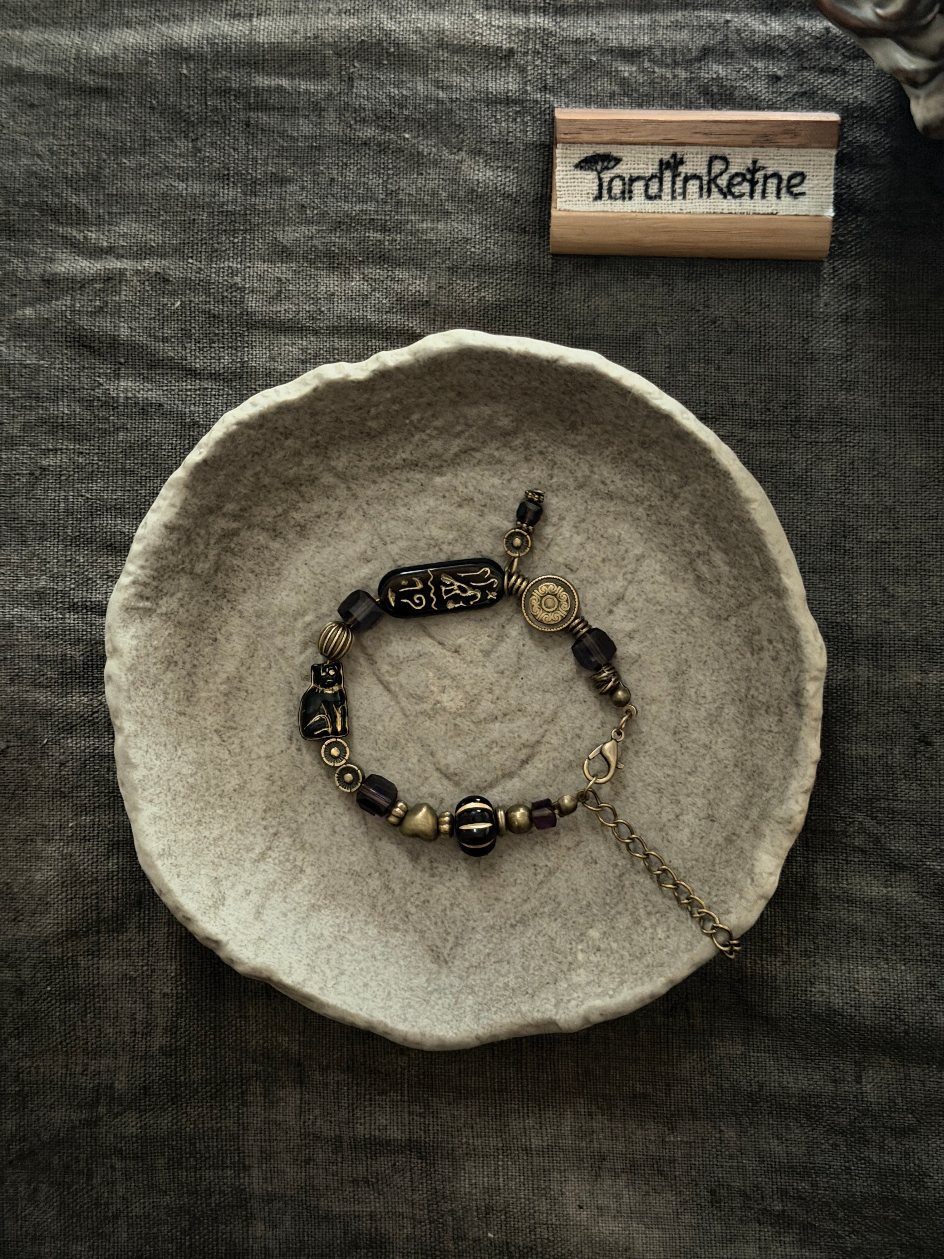 Noir Cat——Vintage Purple Black Cat Bracelet